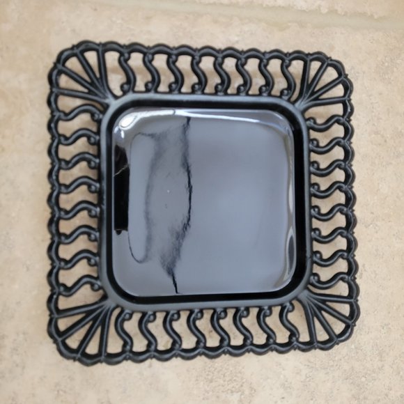 Westmoreland Black Amethyst Glass Square Plate - Picture 3 of 12